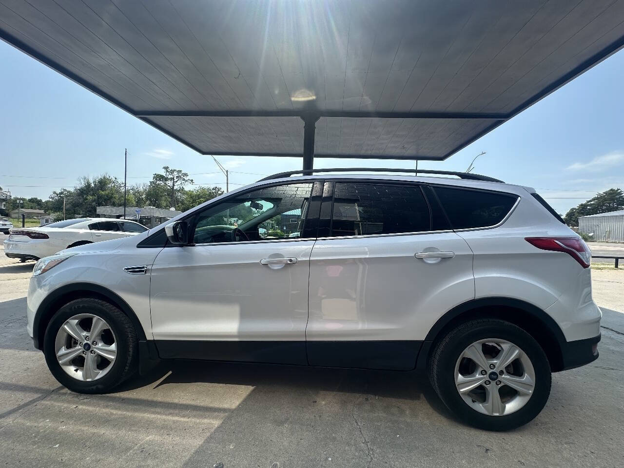 Used 2015 Ford Escape SE w/ Equipment Group 201A AWD/4WD image 5