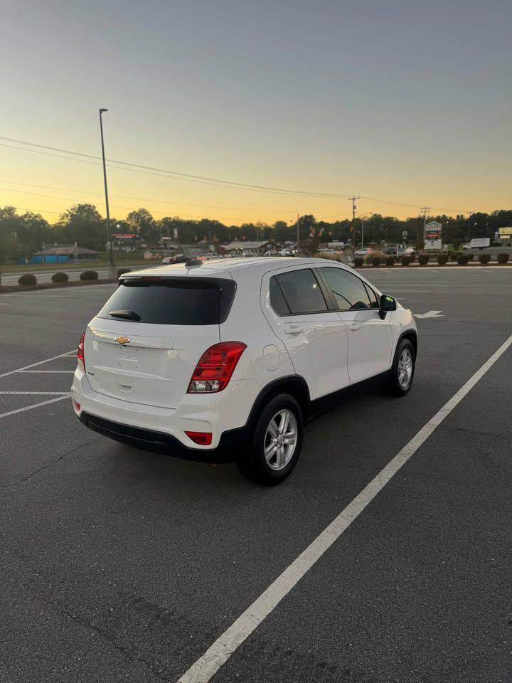 Used 2020 Chevrolet Trax LS w/ Tint and Cruise Package image 3