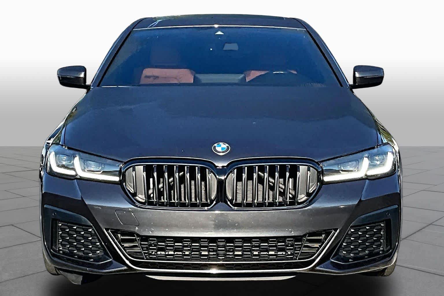 Used 2023 BMW 530i w/ M Sport Package RWD image 4