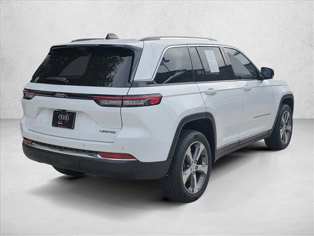 Used 2023 Jeep Grand Cherokee Limited w/ Luxury Tech Group II image 5