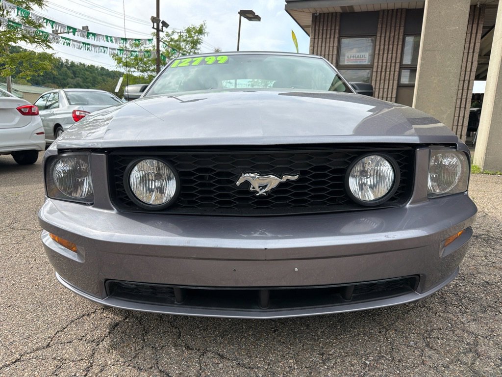 Used 2006 Ford Mustang GT RWD image 5