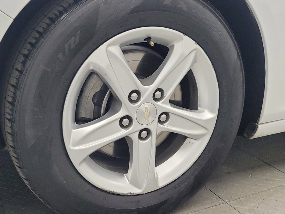 Used 2019 Chevrolet Malibu LS image 31