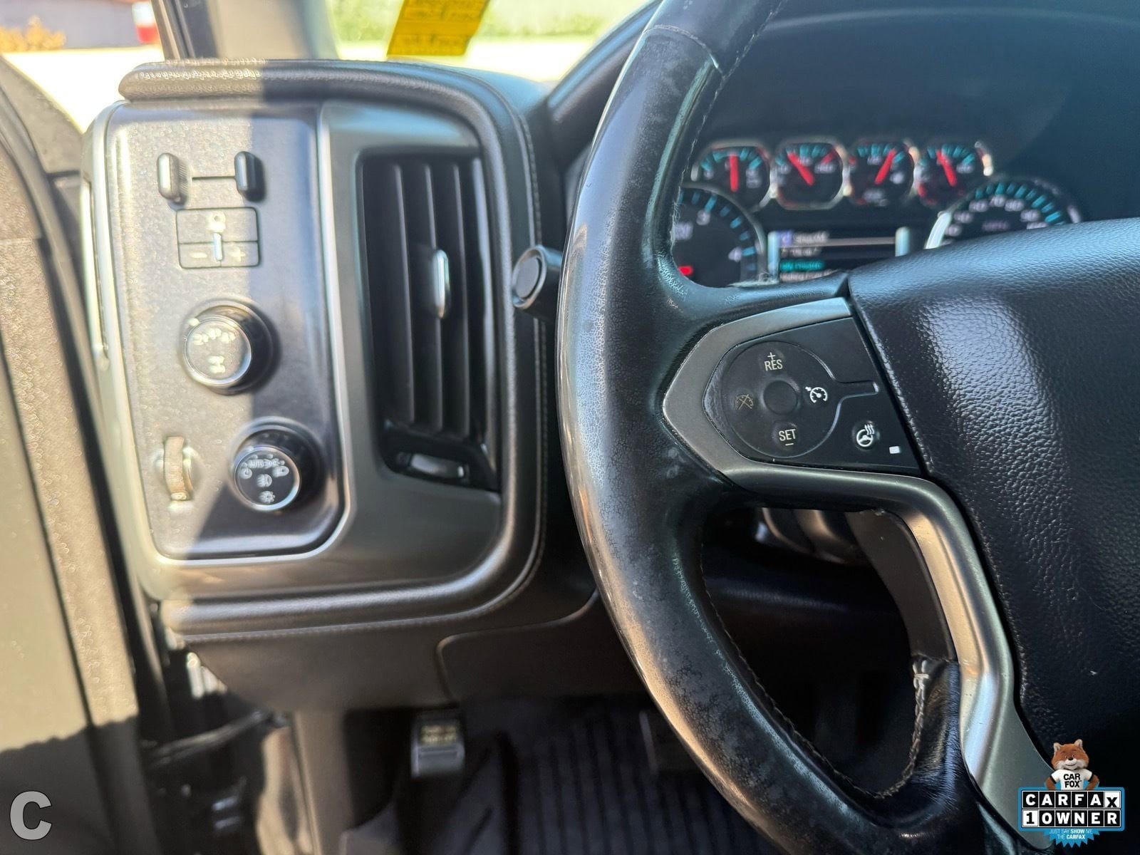 Used 2019 Chevrolet Silverado 2500 LTZ w/ Duramax Plus Package AWD/4WD image 27