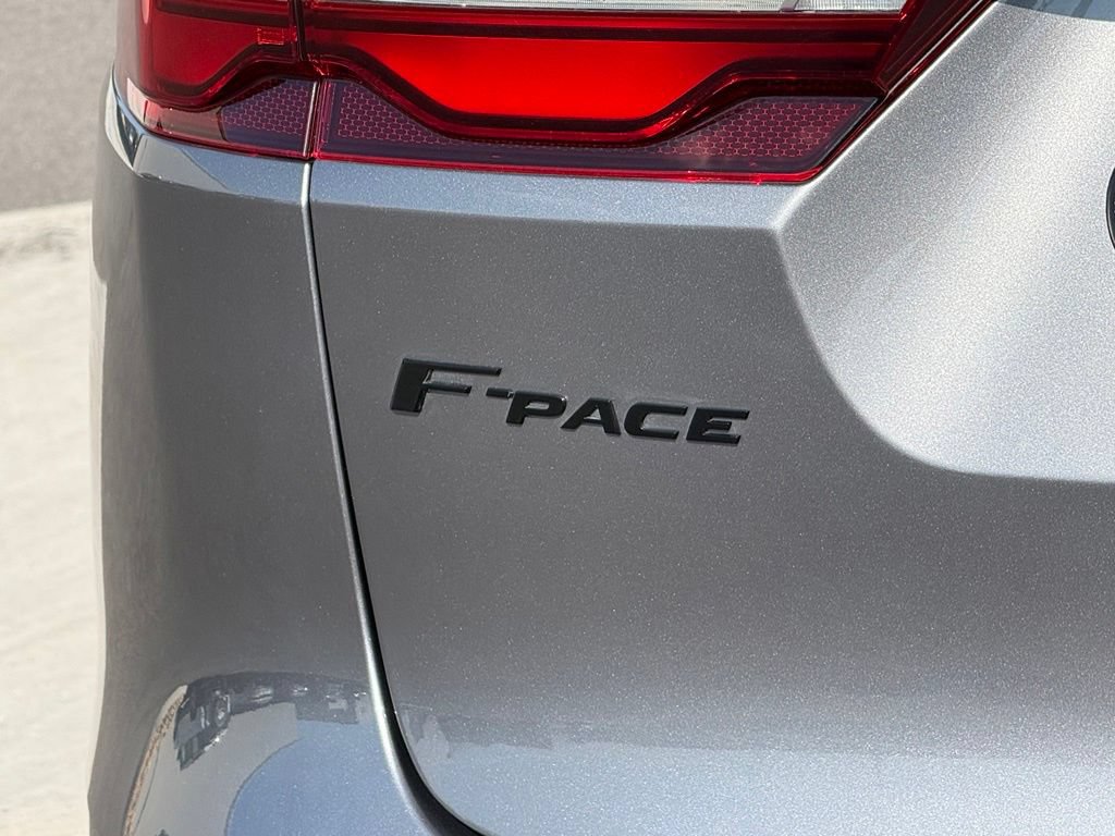 Used 2022 Jaguar F-PACE S AWD/4WD image 40