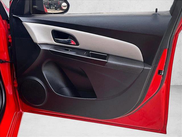 Used 2015 Chevrolet Cruze LS image 18