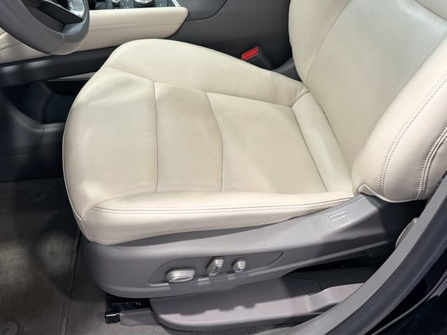 Certified 2023 Cadillac XT6 Premium Luxury w/ Technology Package AWD/4WD image 19