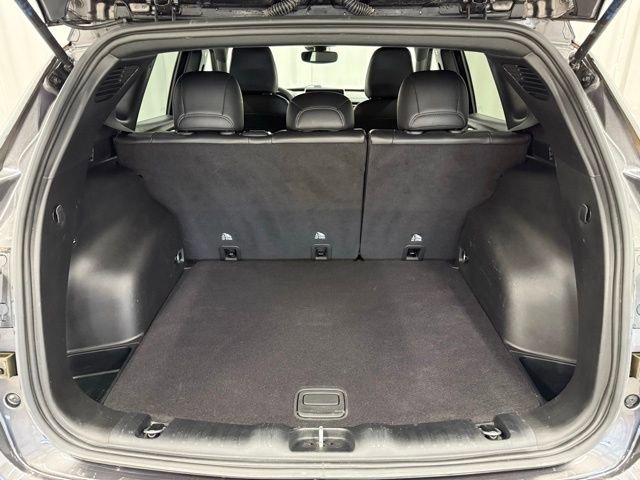 Used 2024 Jeep Compass Limited image 23