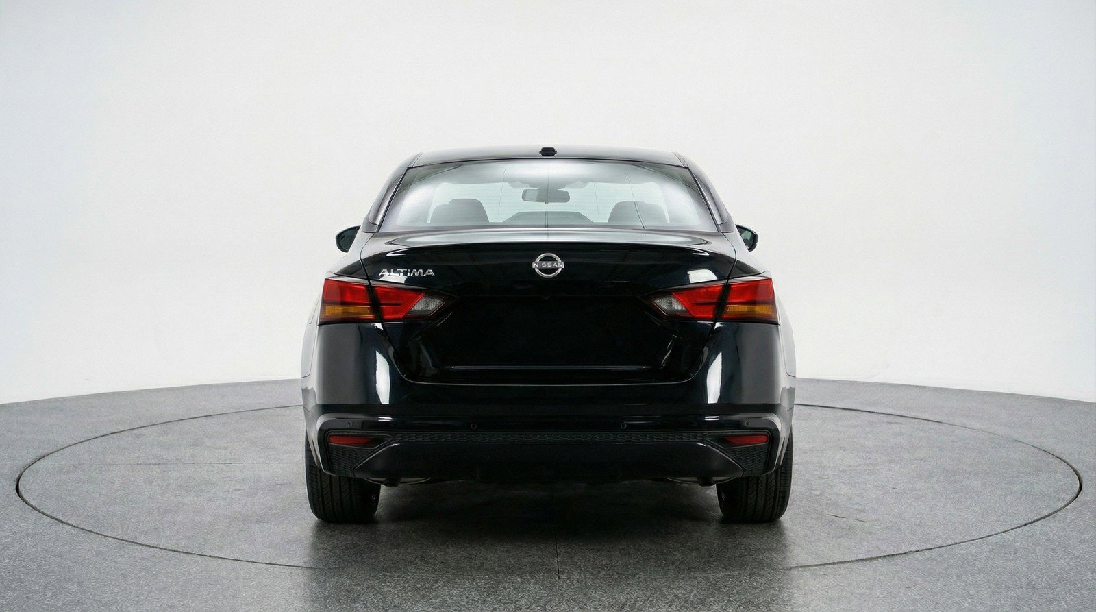 Used 2025 Nissan Altima 2.5 SV FWD image 7