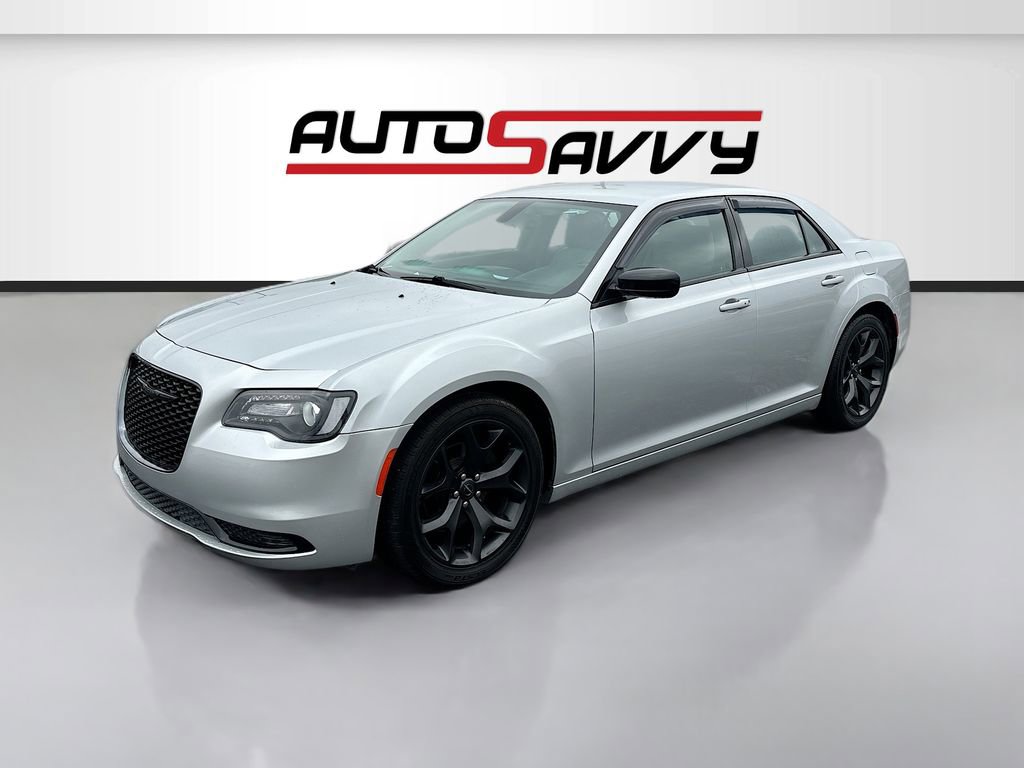 Used 2021 Chrysler 300 Touring w/ Sport Appearance Package image 3