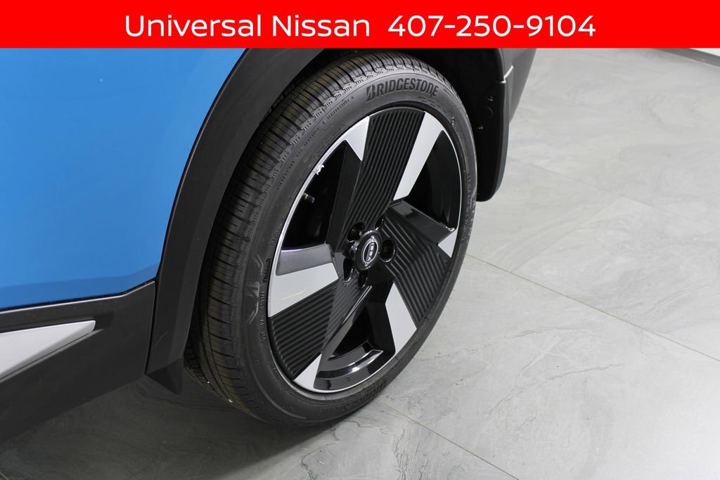 New 2025 Nissan Kicks SR image 8