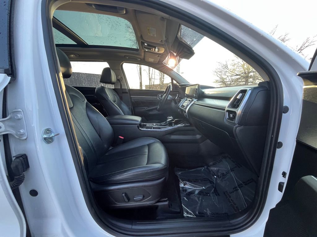 Used 2021 Kia Sorento SX image 22