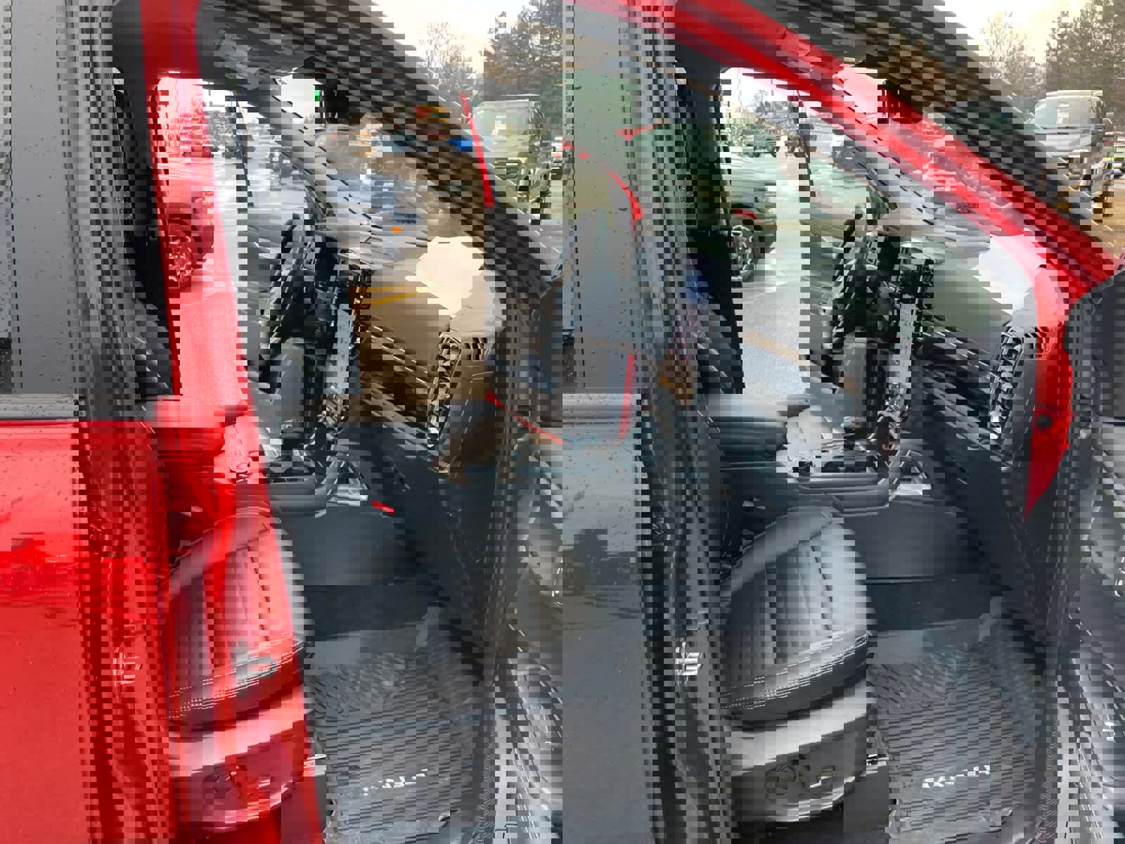 Used 2024 Ford Ranger Lariat w/ FX4 Off-Road Package image 17