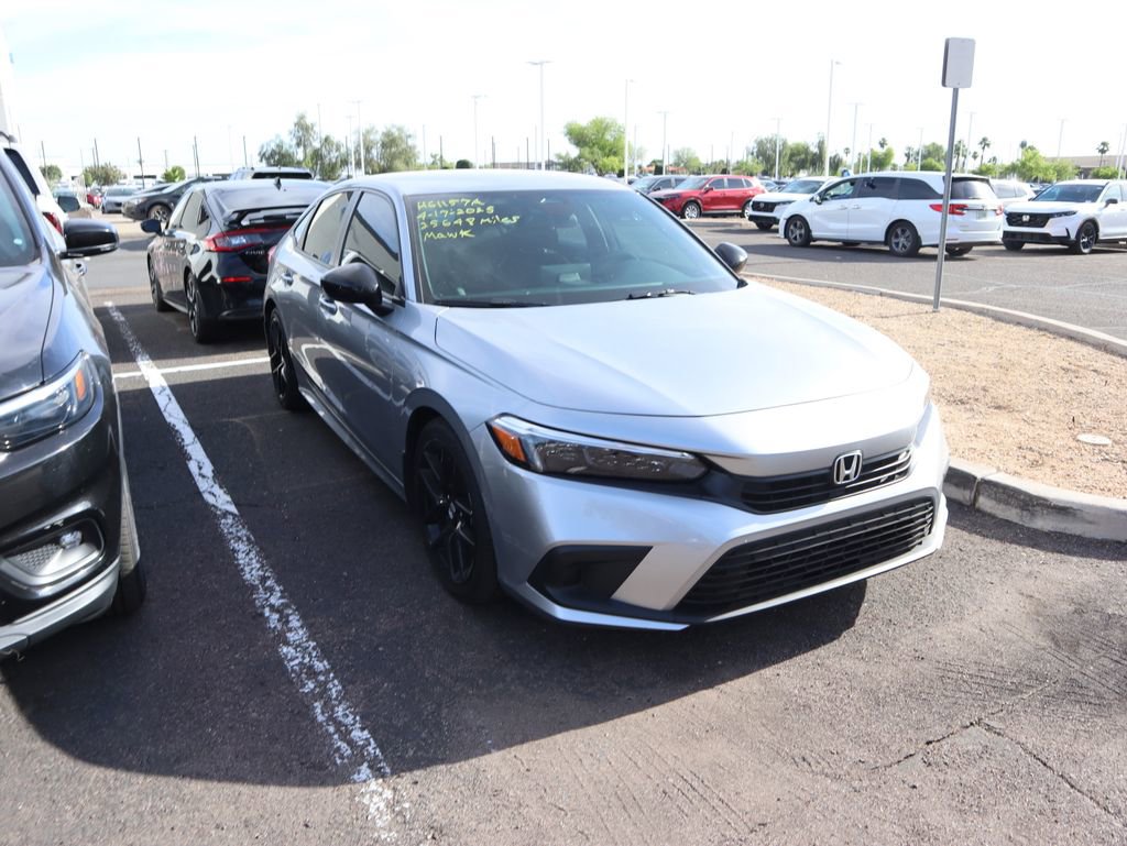 Used 2023 Honda Civic Sport image 3
