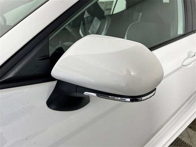 New 2026 Toyota Camry SE image 10