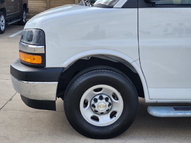 Used 2025 Chevrolet Express 2500 w/ Driver Convenience Package RWD image 15