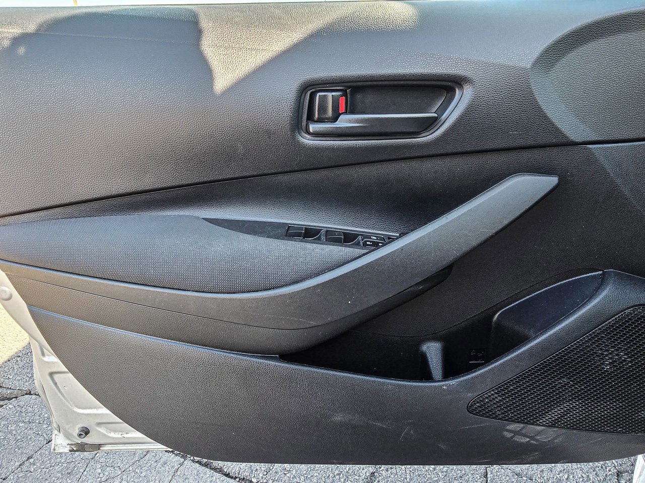 Used 2024 Toyota Corolla LE image 9