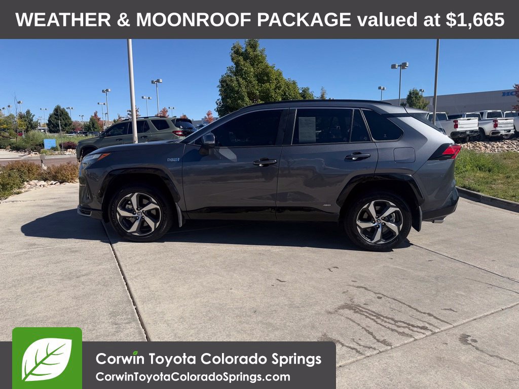 Used 2024 Toyota RAV4 SE w/ Weather & Moonroof Package AWD/4WD image 5