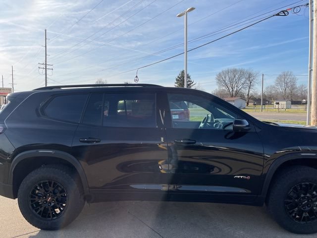 New 2026 GMC Acadia AT4 w/ Luxury Package AWD/4WD image 4
