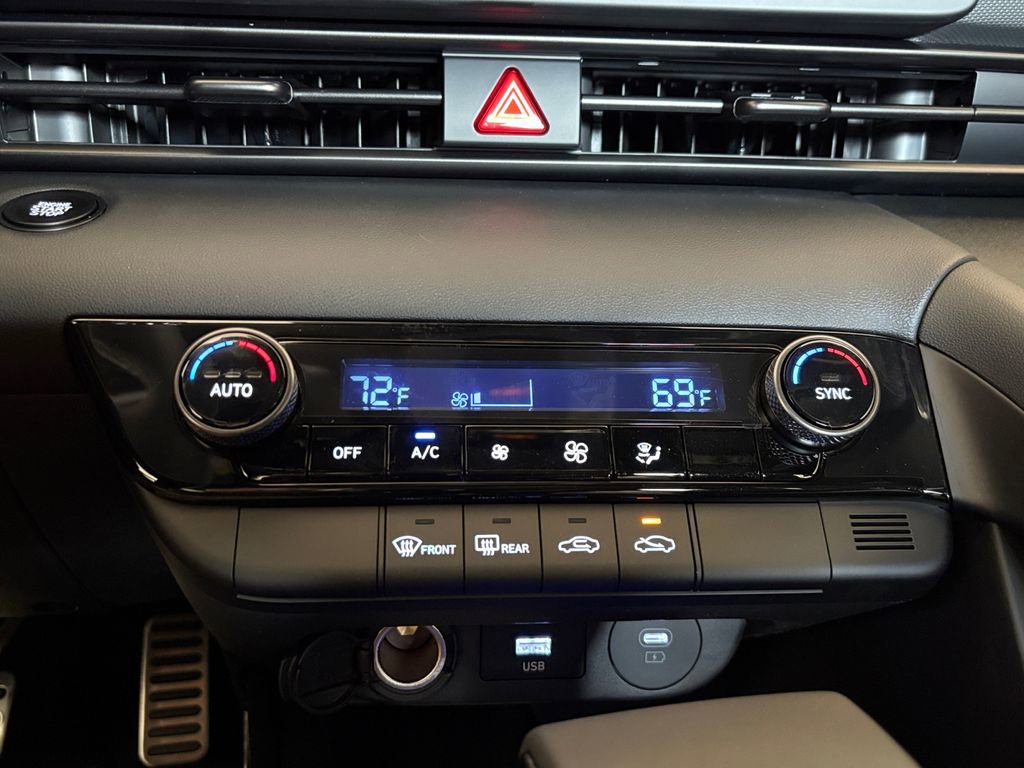 New 2026 Hyundai Elantra Sport FWD image 24