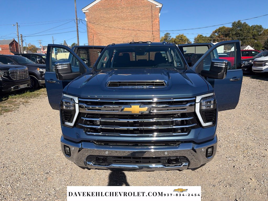Used 2024 Chevrolet Silverado 3500 LTZ w/ LTZ Plus Package AWD/4WD image 37
