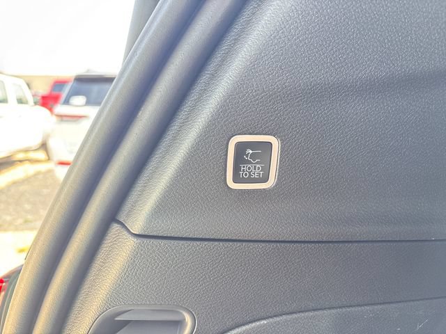 New 2027 Chrysler Pacifica Pinnacle AWD/4WD image 28