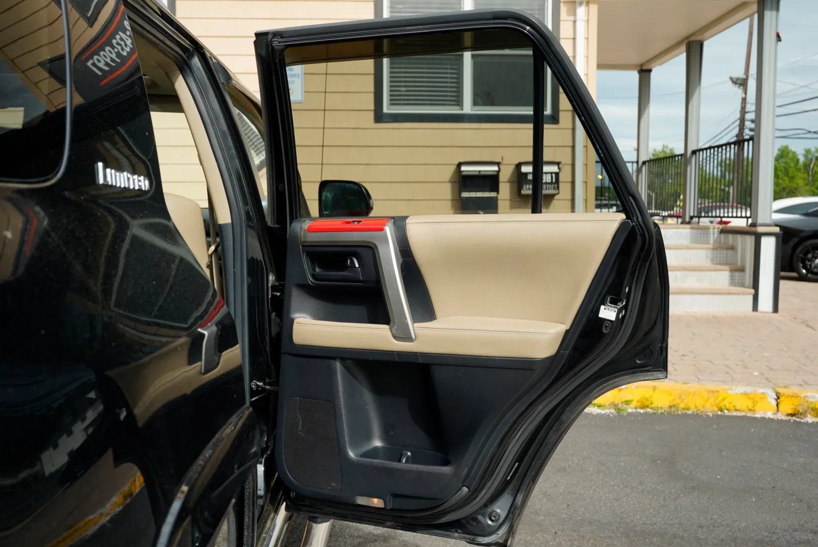 Used 2010 Toyota 4Runner Limited AWD/4WD image 32