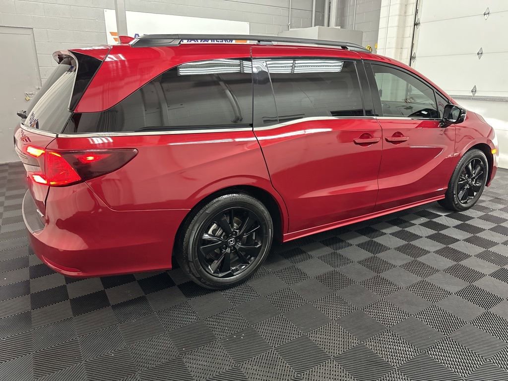 Used 2023 Honda Odyssey Sport image 10