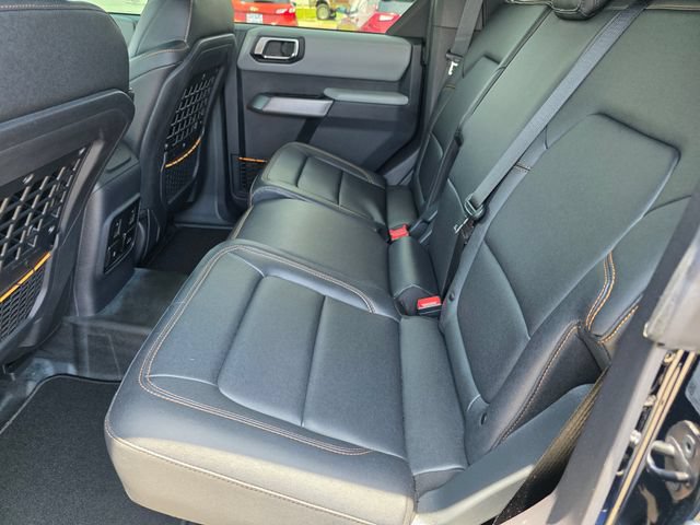 Used 2022 Ford Bronco Badlands w/ Sasquatch Package AWD/4WD image 15