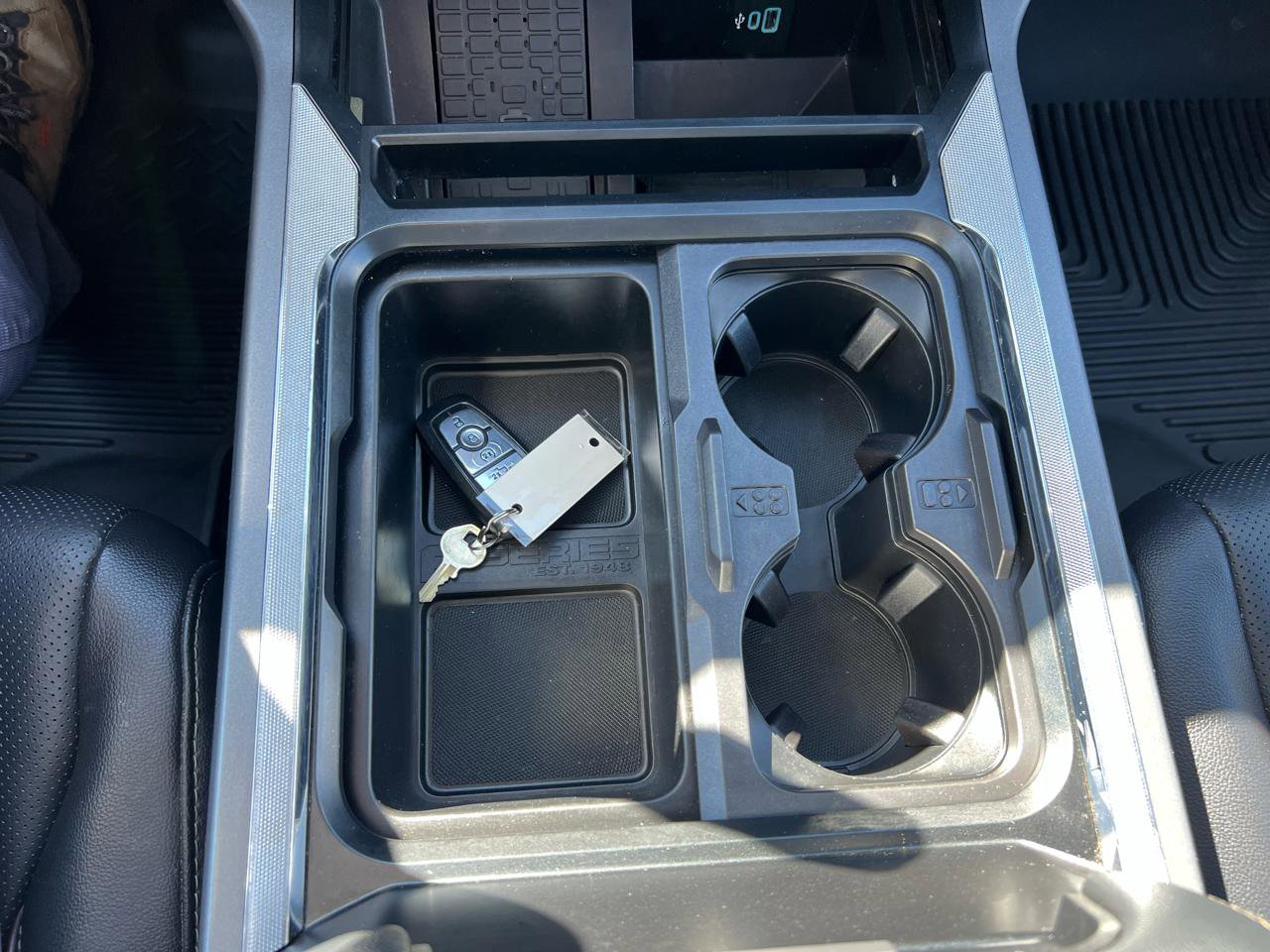 Used 2024 Ford F450 Lariat image 28