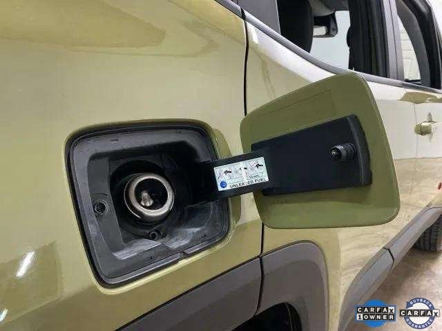 Used 2015 Jeep Renegade Trailhawk w/ Premium Leather Group image 93