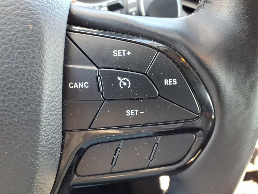 Used 2020 Jeep Cherokee Latitude Plus image 20