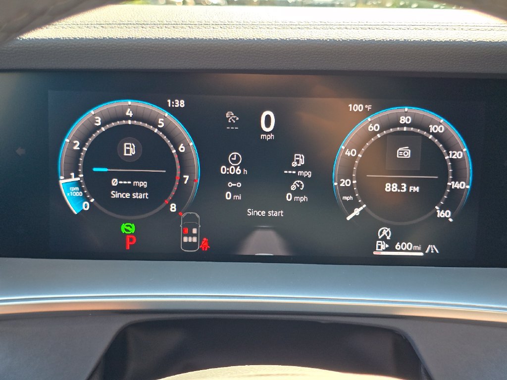 New 2026 Volkswagen Tiguan SE R-Line AWD/4WD image 22