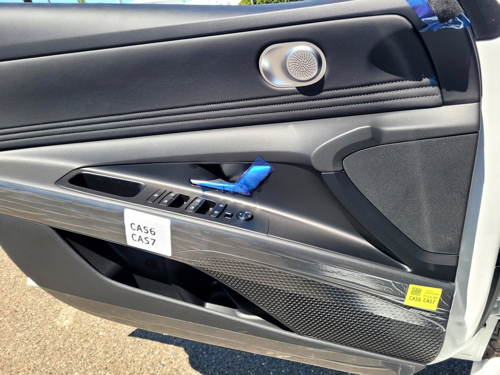 New 2026 Hyundai Elantra Limited FWD image 16