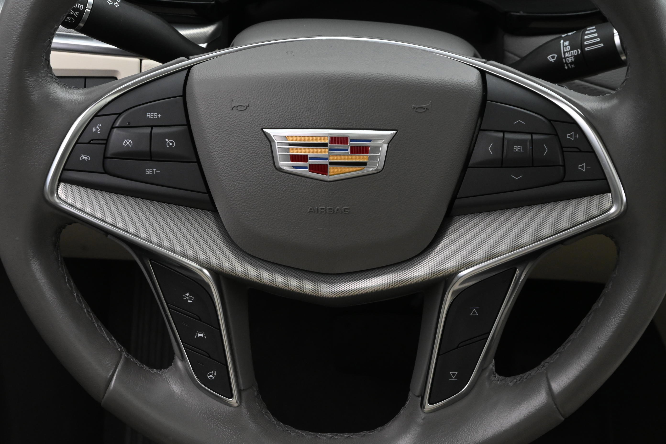 Used 2022 Cadillac XT5 Premium Luxury w/ Technology Package FWD image 34