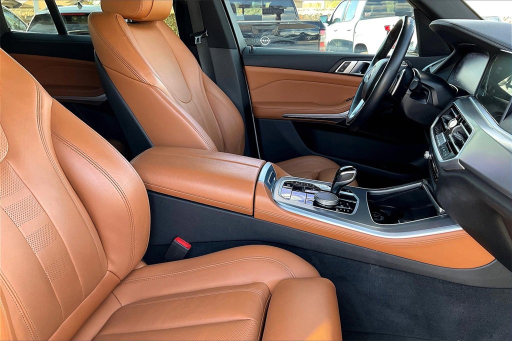 Used 2022 BMW X5 xDrive40i w/ Premium Package image 7