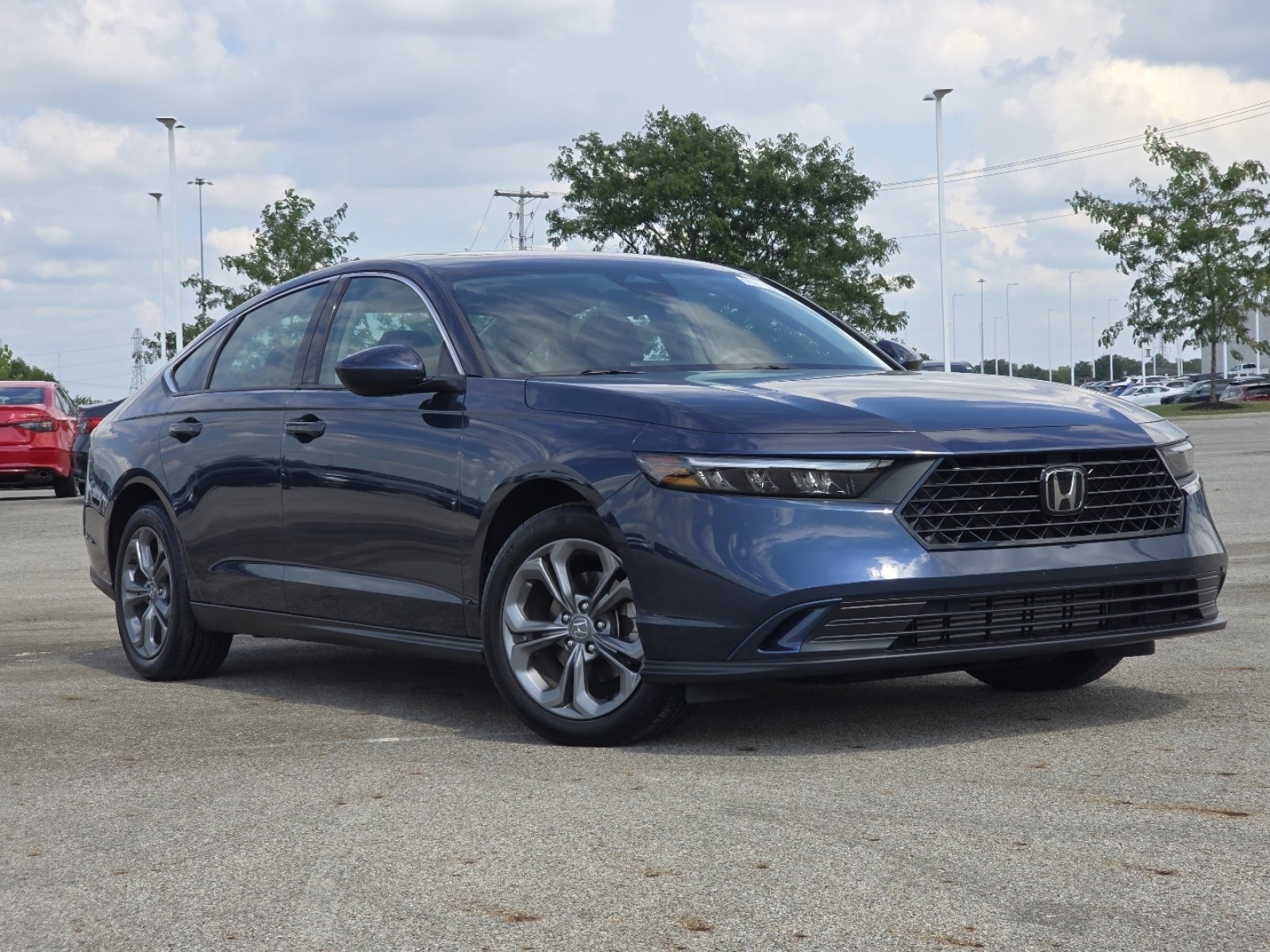 Used 2024 Honda Accord EX image 2