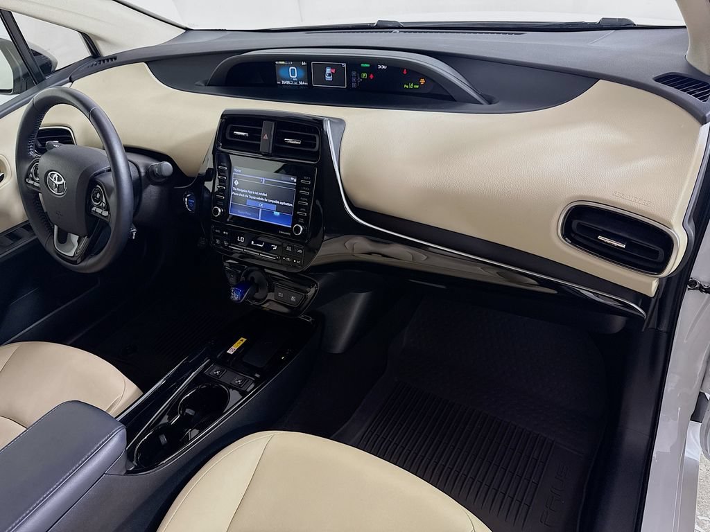 Certified 2022 Toyota Prius XLE FWD image 28