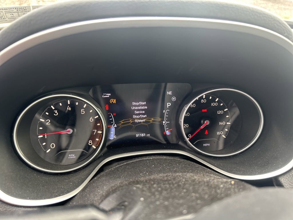 Used 2019 Jeep Compass Latitude w/ Popular Equipment Group image 3