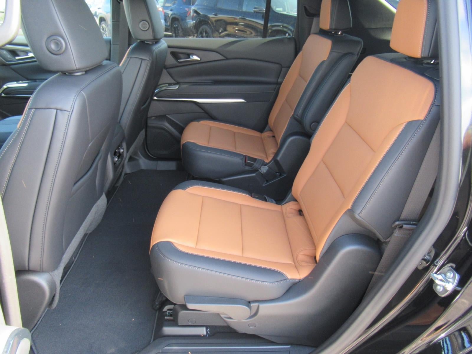 New 2027 Chevrolet Traverse Z71 w/ Driver Confidence Package AWD/4WD image 33