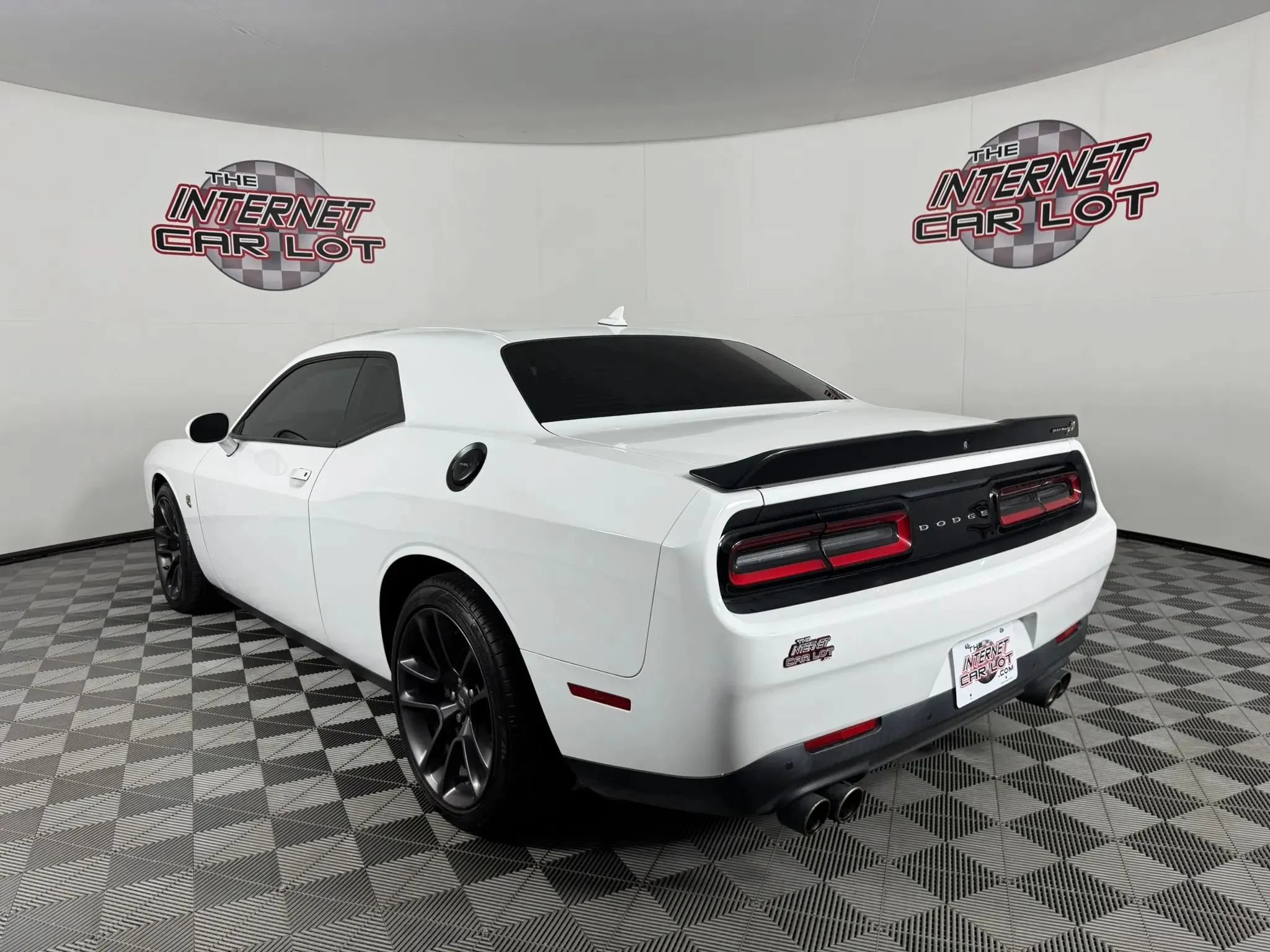 Used 2020 Dodge Challenger R/T Scat Pack w/ Shaker Package RWD image 5