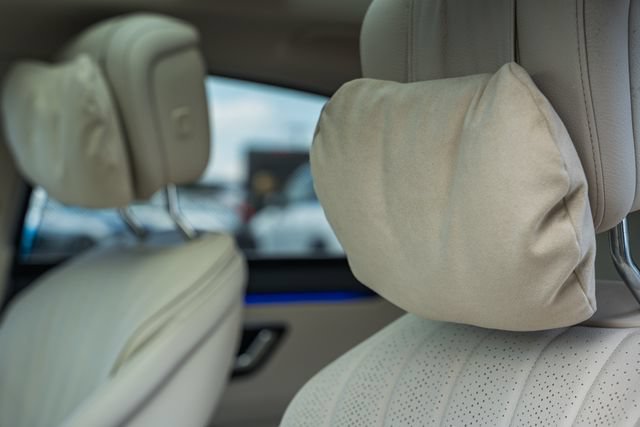 Certified 2023 Mercedes-Benz S 500 4MATIC image 33