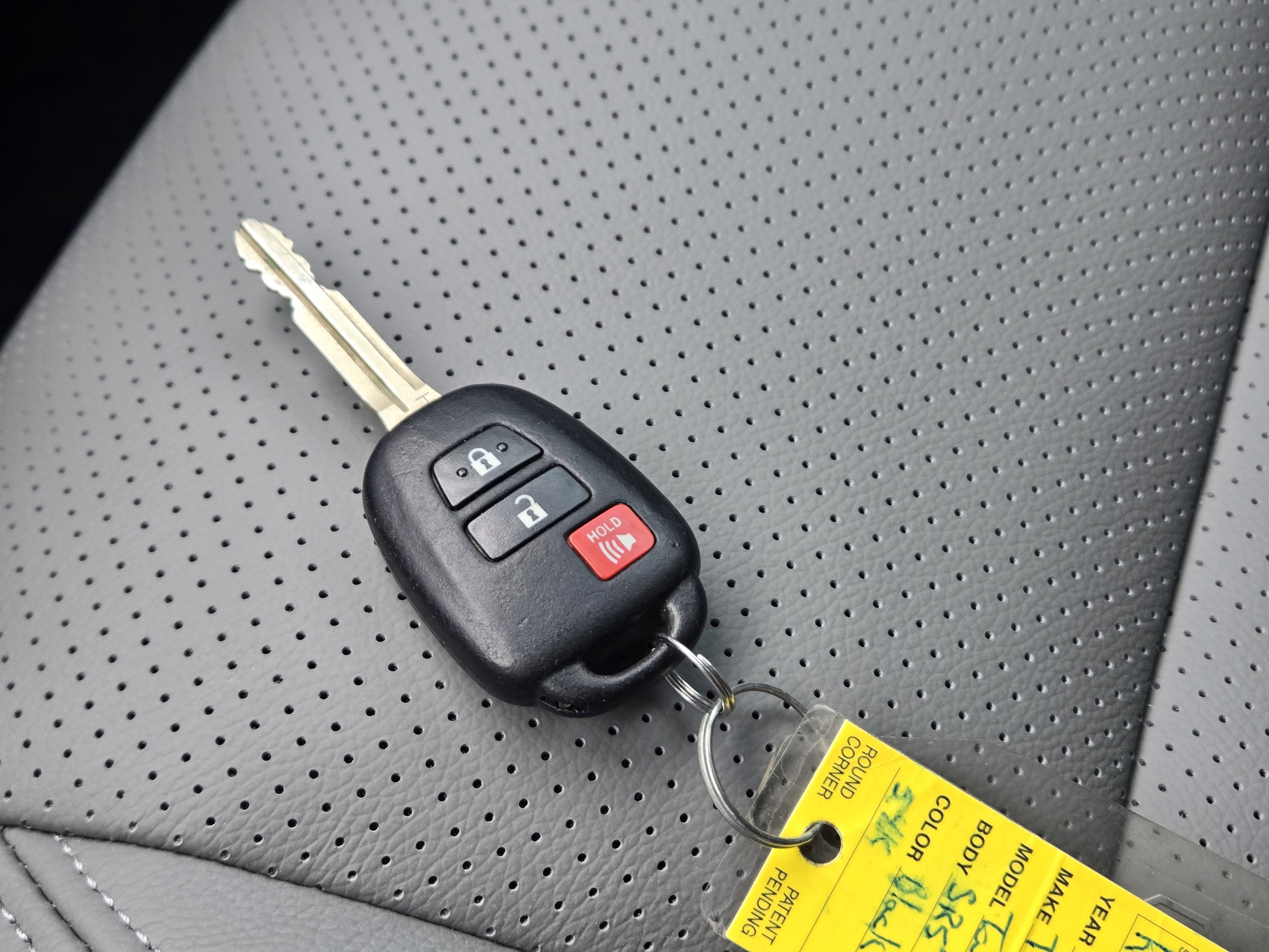 Used 2022 Toyota Tacoma SR w/ SR Convenience Package image 30