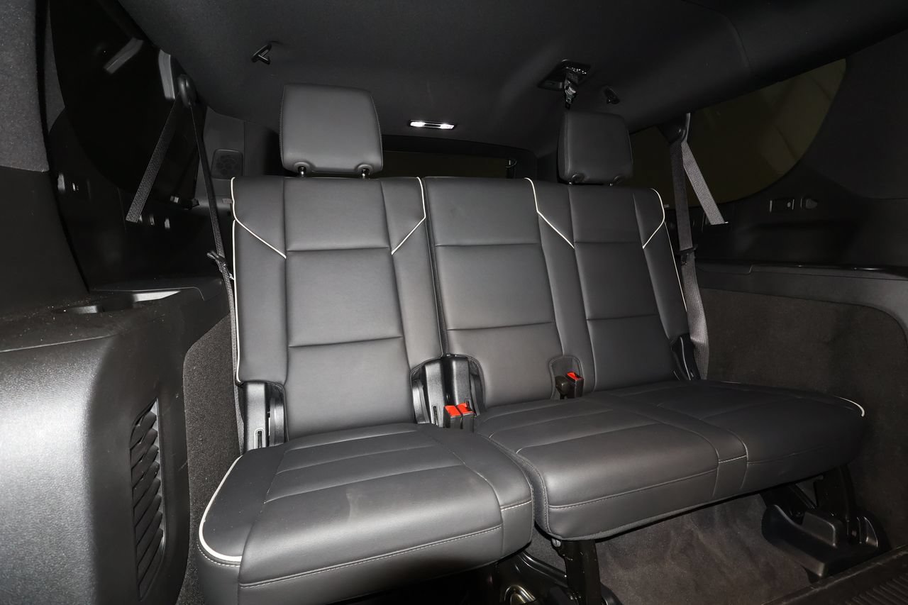 Used 2025 Cadillac Escalade ESV Sport w/ Touring Package AWD/4WD image 25