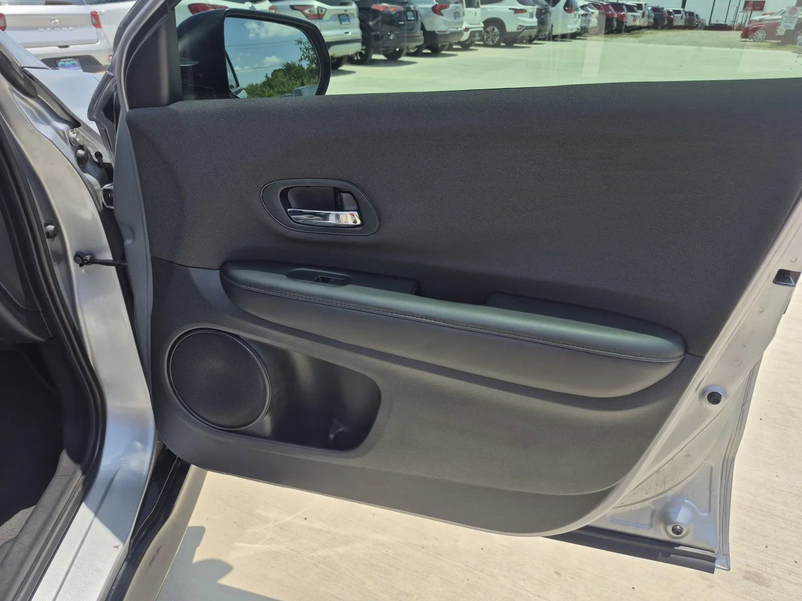 Used 2019 Honda HR-V Sport image 15