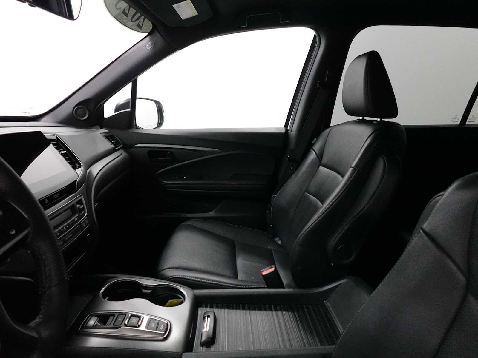 Certified 2023 Honda Passport EX-L image 13