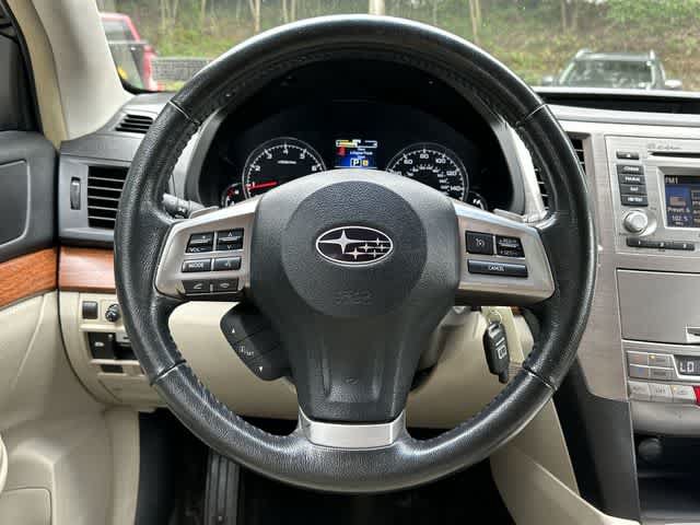 Used 2013 Subaru Outback 3.6R Limited w/ Moonroof Pkg AWD/4WD image 8