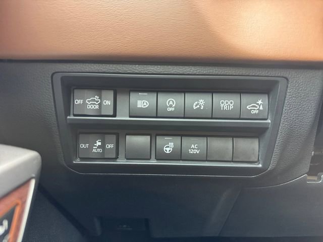 Used 2022 Toyota Tundra 1794 Edition image 6