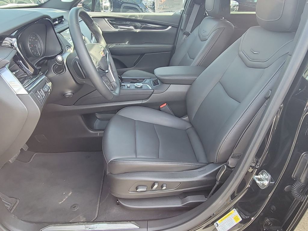 Used 2026 Cadillac XT5 Premium Luxury w/ Driver Assist Package AWD/4WD image 19