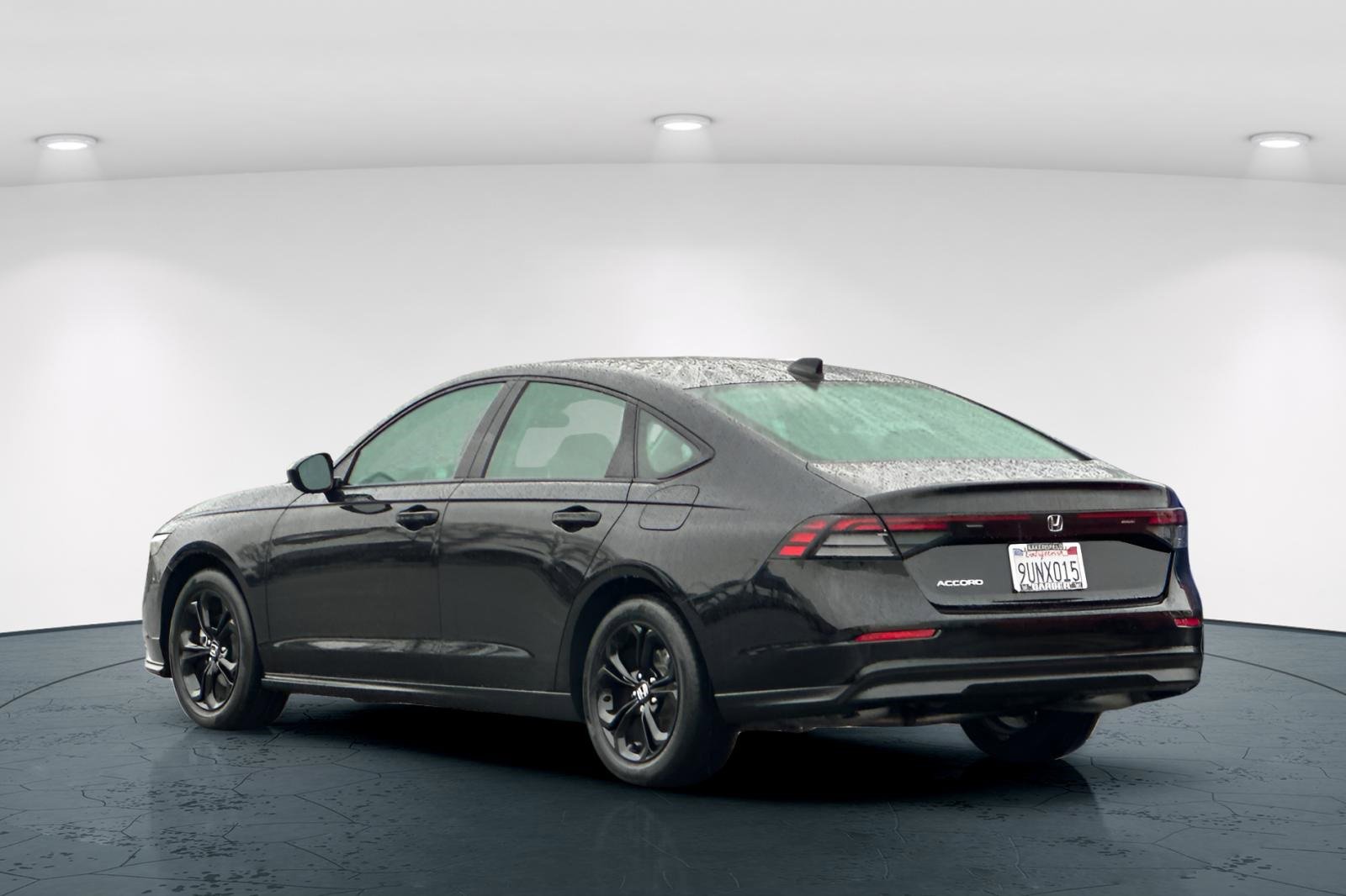 Certified 2025 Honda Accord SE image 4