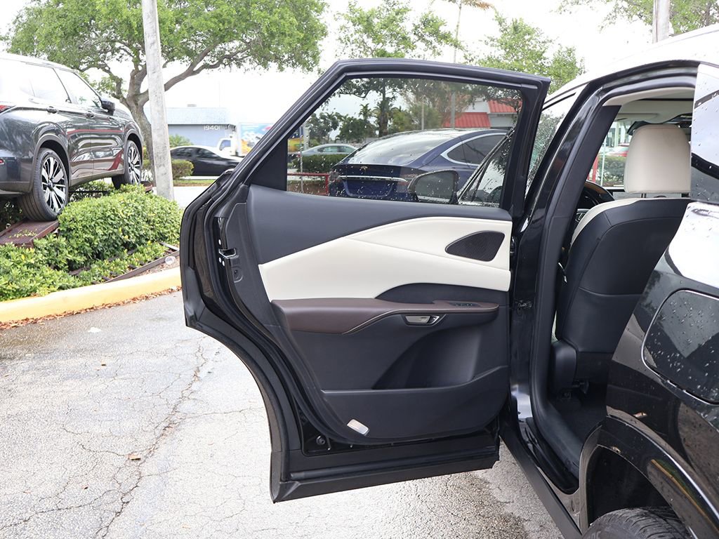 Used 2025 Lexus RX 350 w/ Convenience Package AWD/4WD image 26